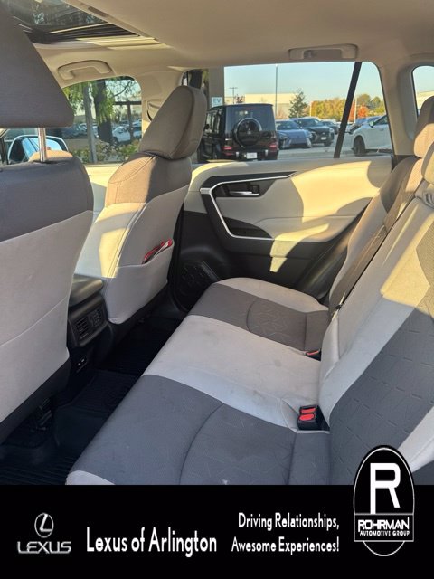 Used 2021 Toyota RAV4 XLE w/ Convenience Package AWD/4WD image 7