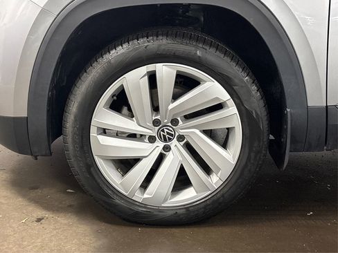 Used 2022 Volkswagen Atlas Cross Sport SE image 12