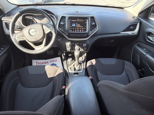 Used 2016 Jeep Cherokee Latitude w/ Comfort/Convenience Group AWD/4WD image 35