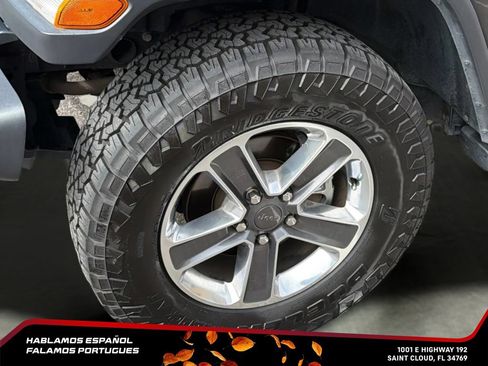 Used 2019 Jeep Wrangler Unlimited Sahara w/ Safety Group AWD/4WD image 32