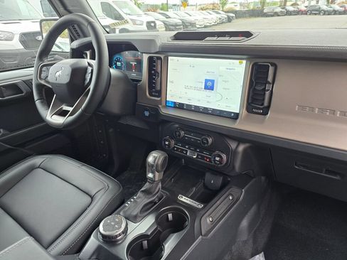 New 2026 Ford Bronco Outer Banks AWD/4WD image 10