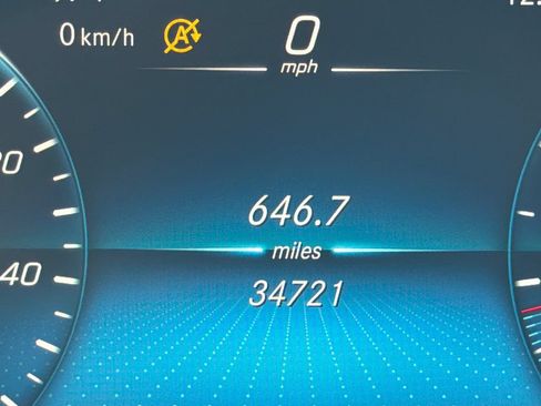 Used 2020 Mercedes-Benz GLC 300 image 8