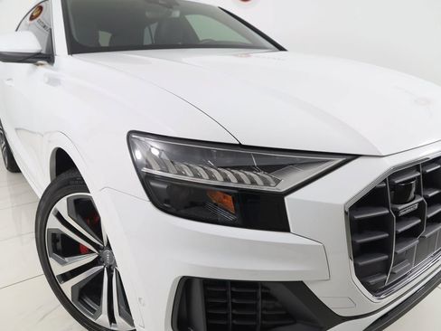 Used 2019 Audi Q8 Prestige image 17