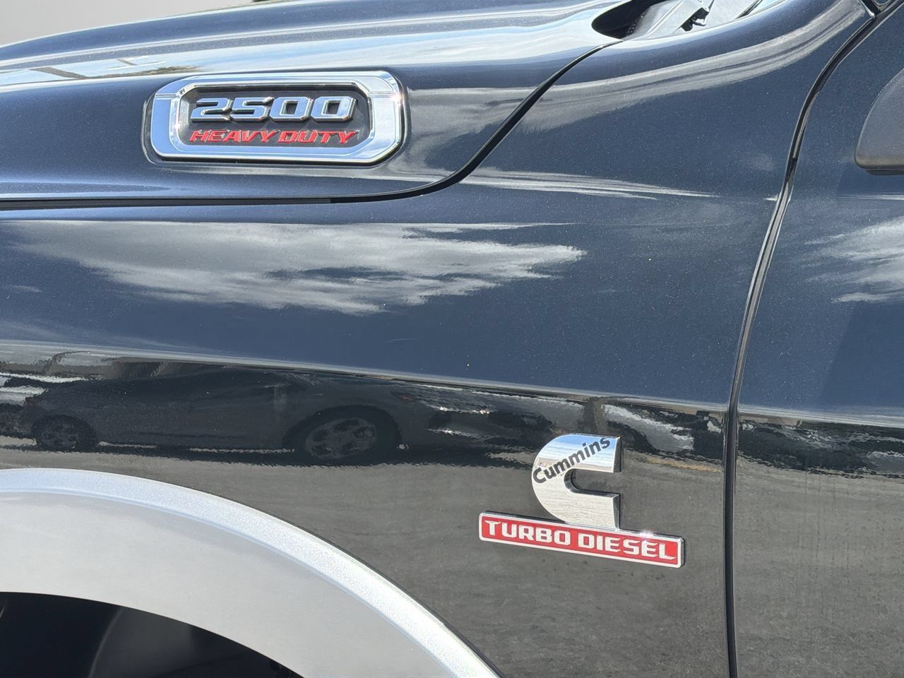Used 2019 RAM 2500 Laramie RWD image 9