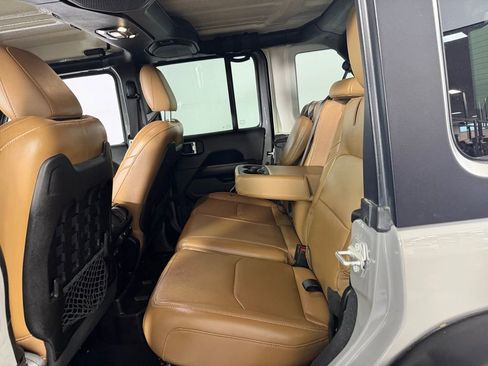 Used 2023 Jeep Wrangler Unlimited Rubicon 4xe AWD/4WD image 27