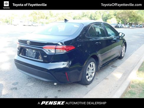 Used 2025 Toyota Corolla LE FWD image 4