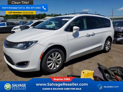 Used 2018 Chrysler Pacifica Touring-L w/ Premium Audio Group FWD image 1
