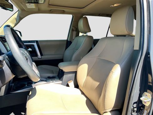 Used 2024 Toyota 4Runner Limited image 20