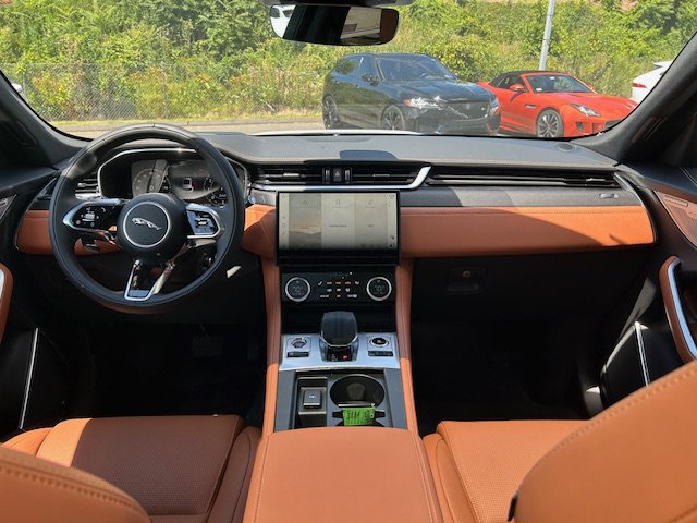 Used 2026 Jaguar F-PACE R-Dynamic S AWD/4WD image 20