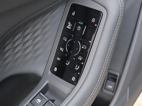 New 2026 Audi A6 Premium Plus AWD/4WD image 11
