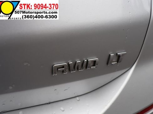 Used 2021 Chevrolet Equinox LT w/ Driver Convenience Package AWD/4WD image 24