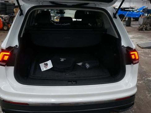 Certified 2023 Volkswagen Tiguan SE image 46