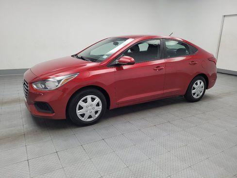 Used 2021 Hyundai Accent SE FWD image 2