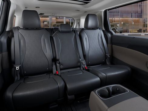 New 2025 Kia Carnival SX image 16