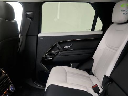 Used 2023 Land Rover Range Rover Sport SE Dynamic AWD/4WD image 44