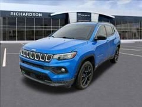 Used 2022 Jeep Compass Latitude AWD/4WD image 1