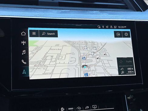 Used 2023 Audi e-tron Premium Plus w/ Premium Plus Package AWD/4WD image 28