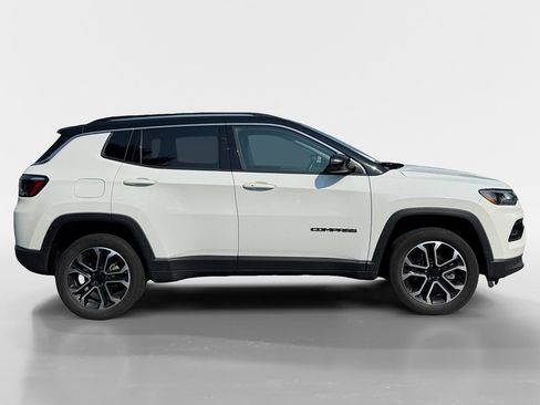 Used 2022 Jeep Compass Limited AWD/4WD image 3