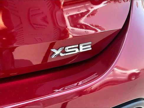 Used 2021 Toyota Highlander XSE FWD image 24