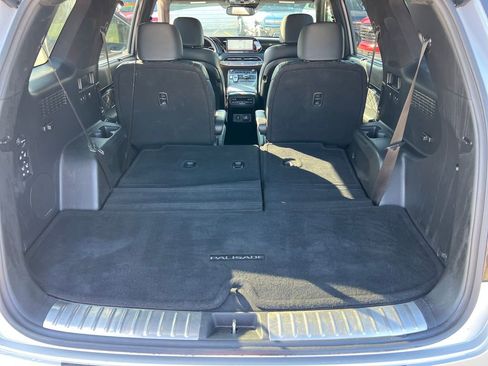 Used 2022 Hyundai Palisade Calligraphy image 34