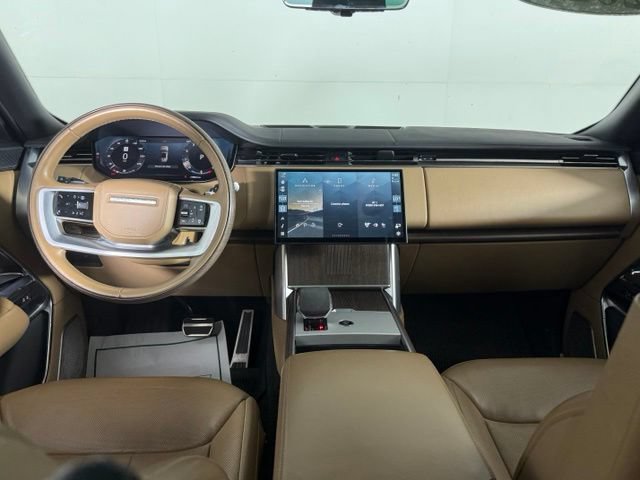 Used 2024 Land Rover Range Rover Long Wheelbase Autobiography AWD/4WD image 25