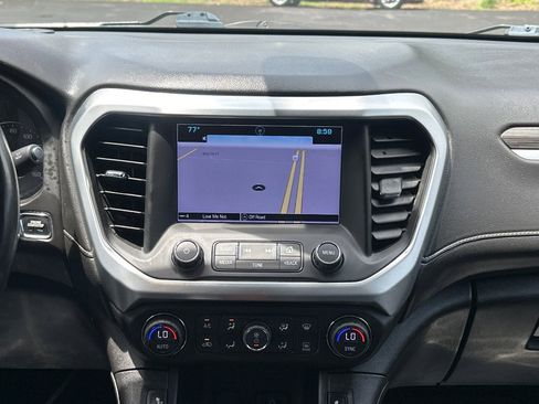 Used 2018 GMC Acadia SLT image 26