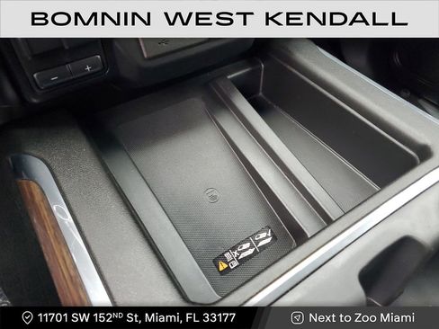 Used 2019 Chevrolet Silverado 1500 High Country w/ Technology Package image 24