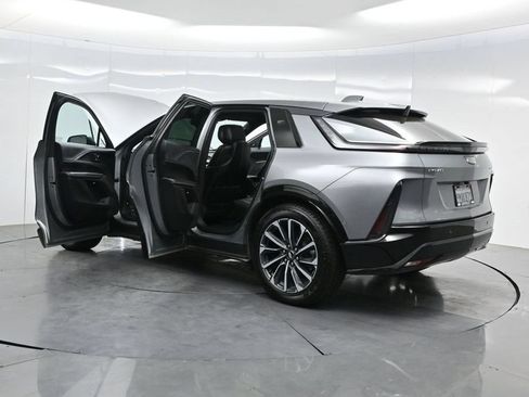 Used 2024 Cadillac Lyriq Sport RWD image 46