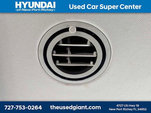 Used 2021 Hyundai Palisade SEL FWD image 15