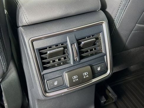 Used 2024 Subaru Forester Touring image 33