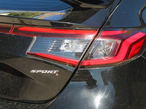 Used 2023 Honda Civic Sport image 7