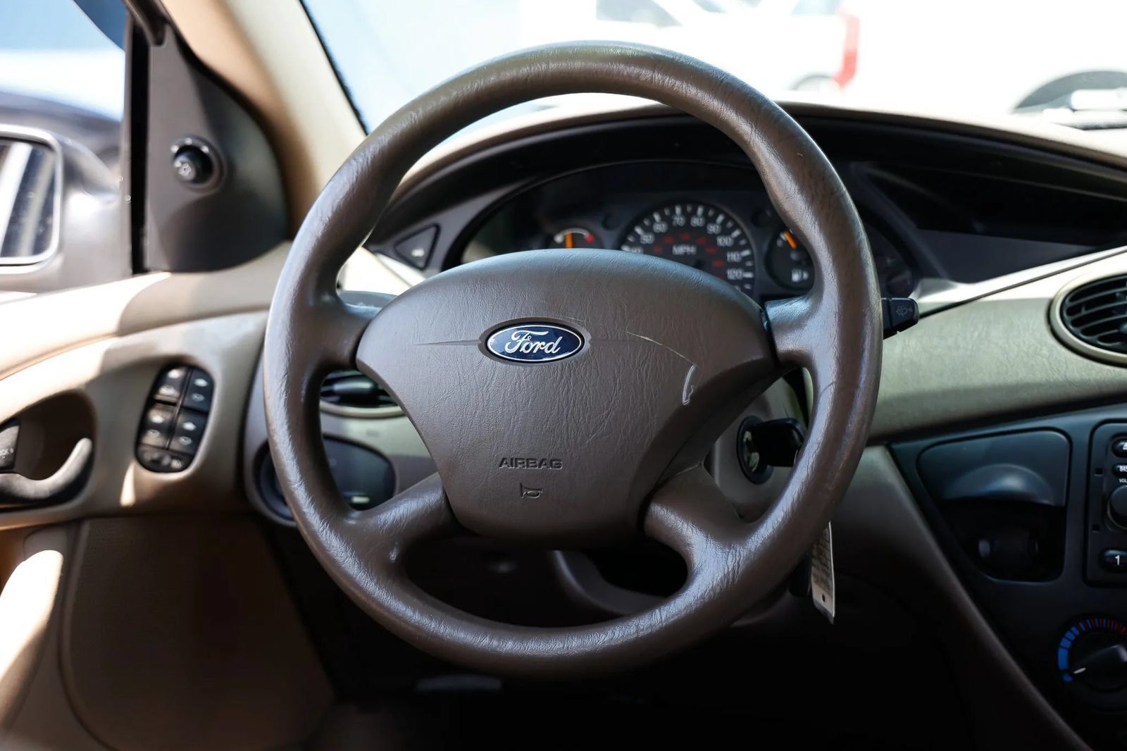Used 2004 Ford Focus SE FWD image 26