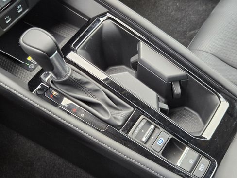 Used 2023 Honda Accord Touring image 16