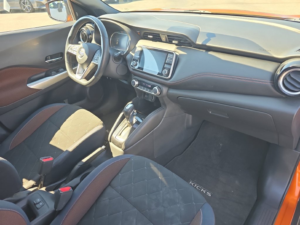 Used 2018 Nissan Kicks SR FWD image 17