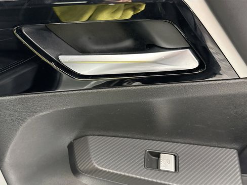 Used 2022 Mitsubishi Outlander SE image 30