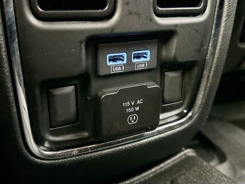 Used 2020 Jeep Grand Cherokee Limited w/ Premium Lighting Group image 32