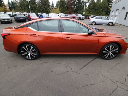 Used 2021 Nissan Altima 2.5 SR image 6