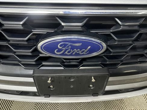 Used 2024 Ford Escape ST-Line image 9