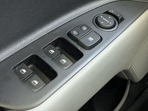 Certified 2023 Kia Rio S FWD image 23