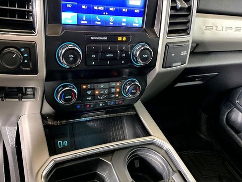 Used 2021 Ford F250 Lariat w/ Lariat Ultimate Package image 25