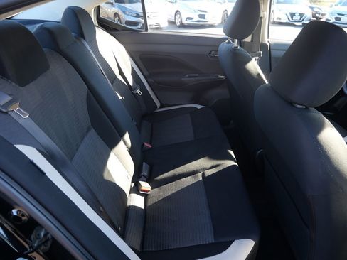 Used 2021 Nissan Versa SV image 26