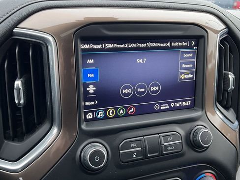 Used 2020 Chevrolet Silverado 1500 High Country w/ Technology Package image 22