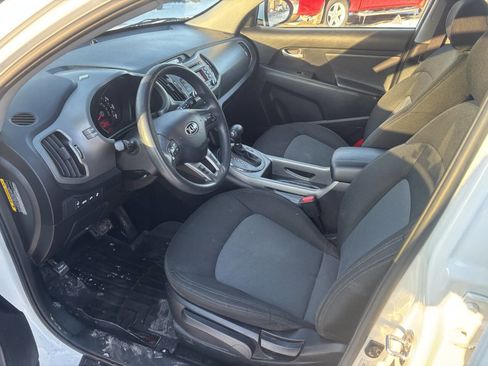 Used 2014 Kia Sportage LX image 14