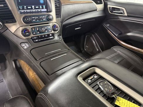 Used 2020 GMC Yukon XL Denali w/ Denali Ultimate Package AWD/4WD image 22