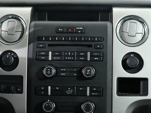 Used 2011 Ford F150 XLT w/ XLT Chrome Pkg AWD/4WD image 9