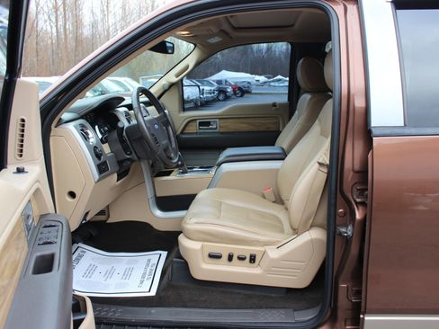Used 2011 Ford F150 Lariat w/ Lariat Chrome Pkg image 17