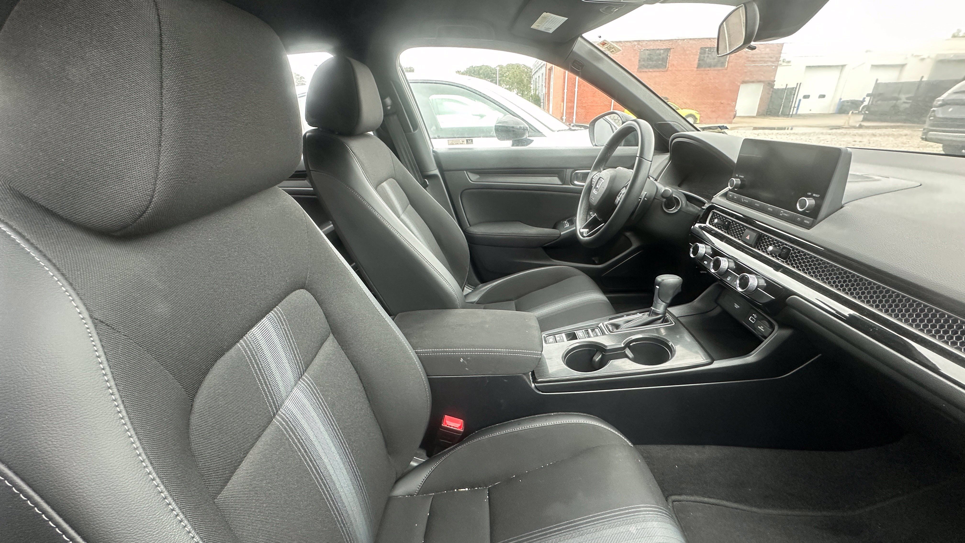 Used 2024 Honda Civic Sport image 7