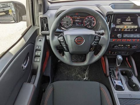 New 2025 Nissan Frontier PRO-4X w/ Pro Convenience Package AWD/4WD image 16