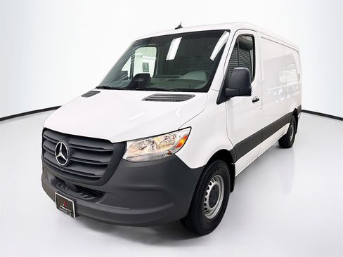 Certified 2025 Mercedes-Benz Sprinter 2500 image 3