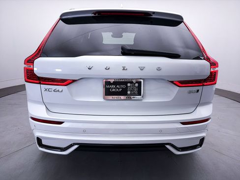 Used 2023 Volvo XC60 B5 Ultimate w/ Protection Package AWD/4WD image 41